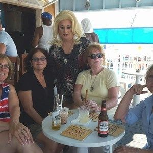 Meet your Posher, Carol